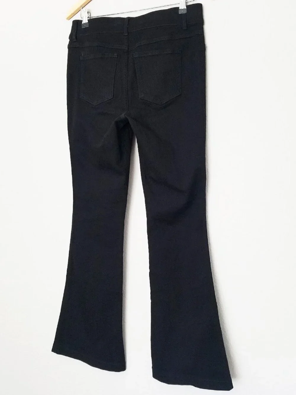 SPANXshape EveryWear Flared Pull On Jeans Black Size M Slimming Denim $138 20326